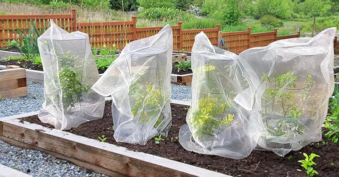 4 Pack Garden Mesh Netting for Plants 2.6x3.3ft - 3.3x4.9ft Insect Bird Netting Pest Barrier Bag with Drawstring 2 Size Fruits Tree Blueberry Bush Netting Cover Bag Protection for Vegetables Tomato