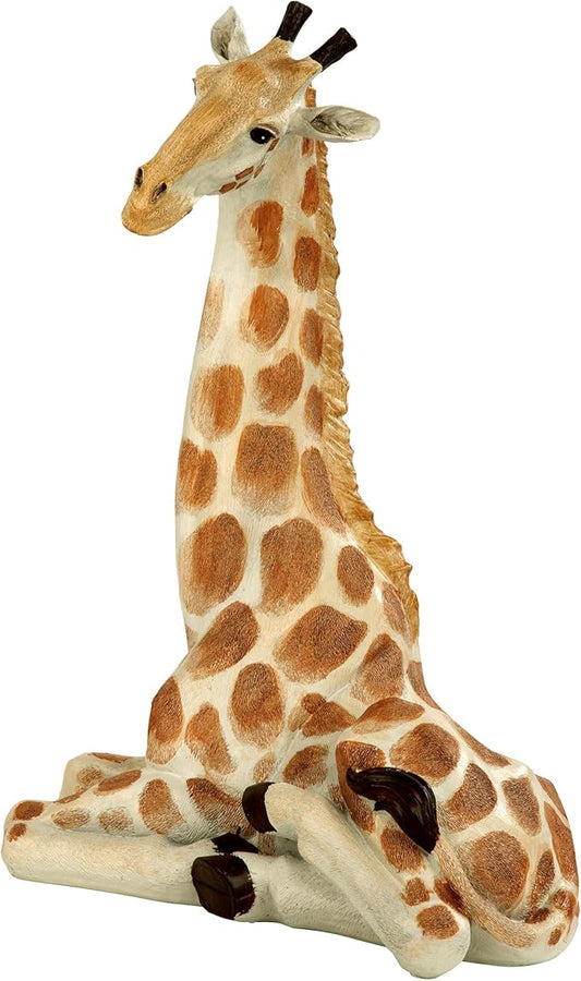 Design Toscano Zari, The Resting Giraffe Statue