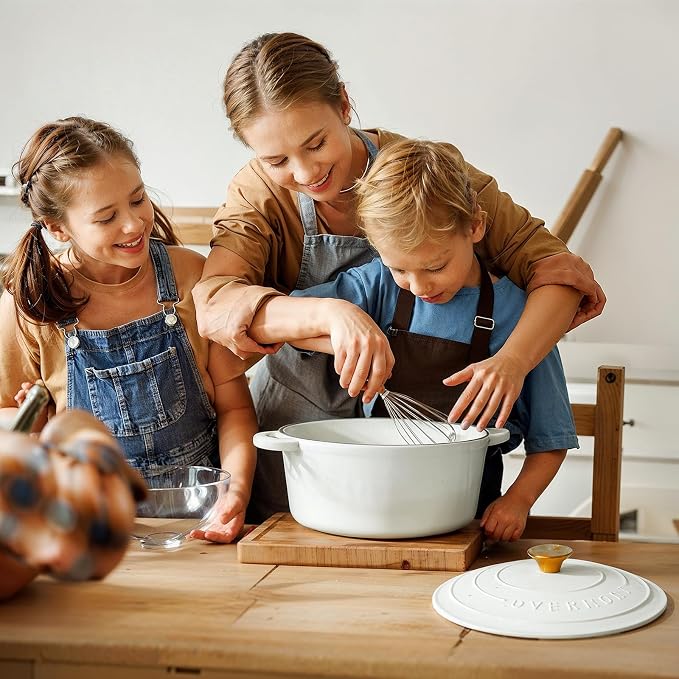 Overmont Enameled Cast Iron Dutch Oven - 4.5QT Pot with Lid Cookbook & Cotton Potholders - Heavy-Duty Cookware for Braising, Stews, Roasting, Bread Baking PearlWhite