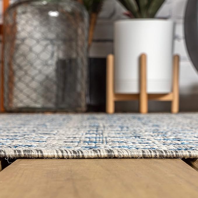 JONATHAN Y Moroccan Geometric Indoor Outdoor Round Area Rug 6 Ft Light Gray/Navy, Ourika Textured Weave for Backyard, Patio, Porch, Easy-Cleaning, High Traffic, Pet-Friendly, Non-Shedding SMB108A-6R