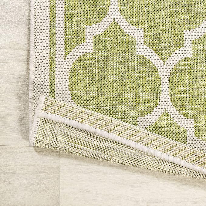 JONATHAN Y Moroccan Trellis Indoor Outdoor Runner Rug 2X8 Green/Cream, Trebol Textured Weave for Backyard, Patio, Porch, Easy-Cleaning, High Traffic, Pet-Friendly, Non-Shedding (SMB109G-28)