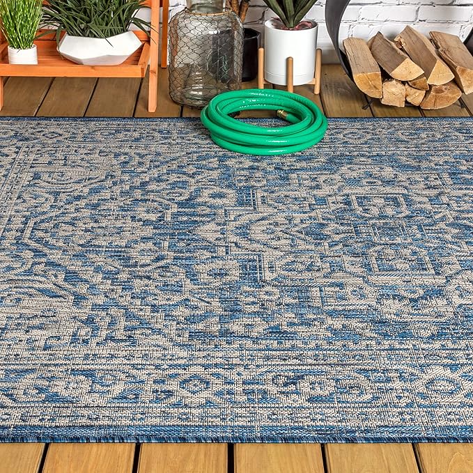 JONATHAN Y Medallion Weave Indoor Outdoor Area Rug 5X8 Navy/Gray, Sinjuri Textured for Backyard, Patio, Porch, Easy-Cleaning, High Traffic, Pet-Friendly, Non-Shedding (SMB101B-5)