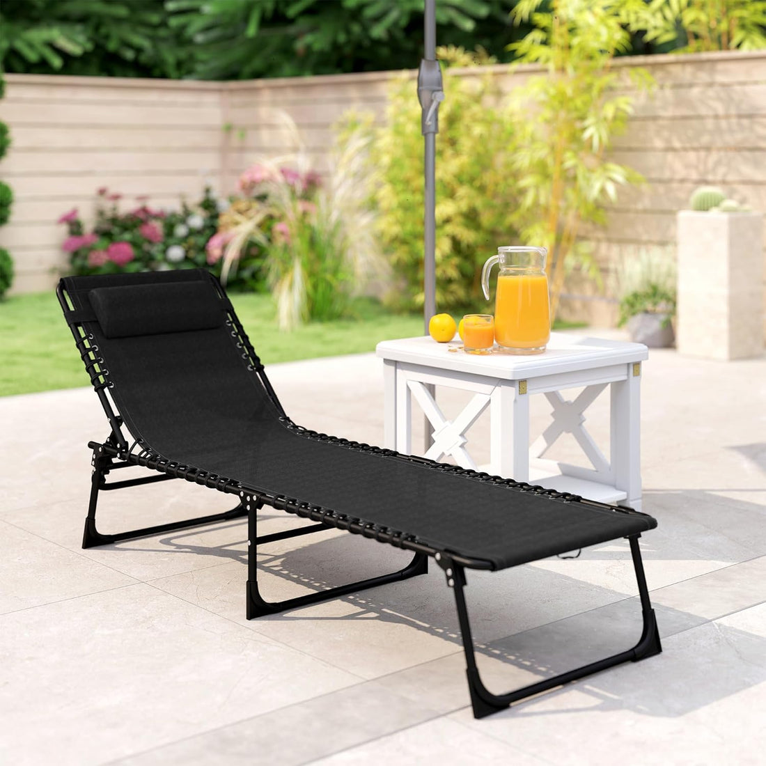 How to Choose the Best Folding Chaise Lounge Chair for Your Patio