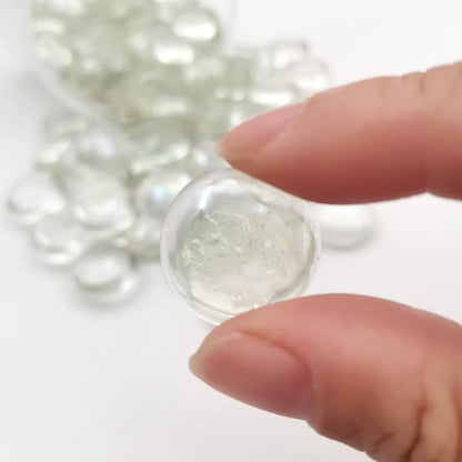 Flat Glass Marbles 1 Pound Vase Filler Fire Pit Glass Pebbles for Indoor Plants, Aquarium Fish Tank Decorations, Home Decor, Fire Pit, Landscaping, Arts Crafts (Clear)