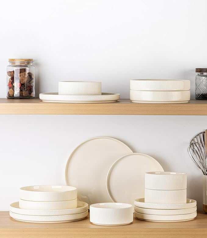 TheTerra Ceramic Dinnerware Sets for 4, 16 Pieces Porcelain Lightweight Plates and Bowls Sets, Scratch Resistant Dish Set, Oven & Microwave & Dishwasher Safe, Beige