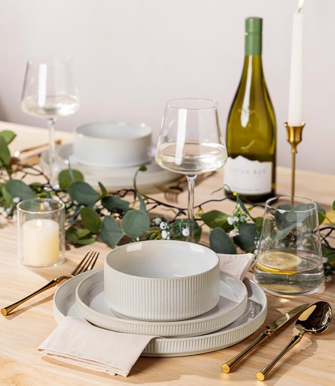 TheTerra Ceramic Dinnerware Sets for 4, 16 Pieces Porcelain Lightweight Plates and Bowls Sets, Scratch Resistant Dish Set, Oven & Microwave & Dishwasher Safe,Reactive White