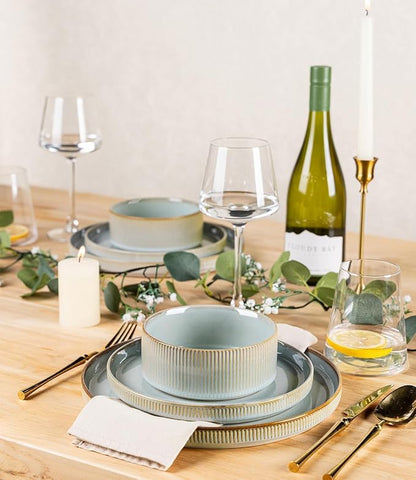 TheTerra Ceramic Dinnerware Sets for 8, 24 Pieces Porcelain Lightweight Plates and Bowls Sets, Scratch Resistant Dish Set, Oven & Microwave & Dishwasher Safe,Mist Blue