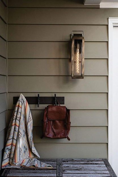 Hinkley Sag Harbor Large Wall Mount Lantern - Heritage Collection, 1-Light, Traditional, Aluminum, Clear Glass - Burnished Bronze Finish