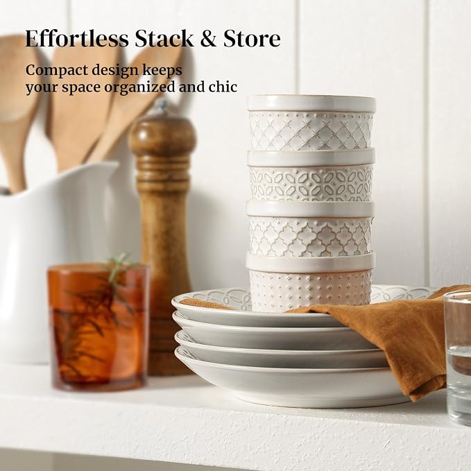DOWAN Ramekins Oven Safe with Lids 6 oz, Charcuterie Boards Bowls Set for Creme Brulee, Souffle, Dipping Sauces, Custard Cups Ceramic Food Storage Containers, Set of 6, Beige