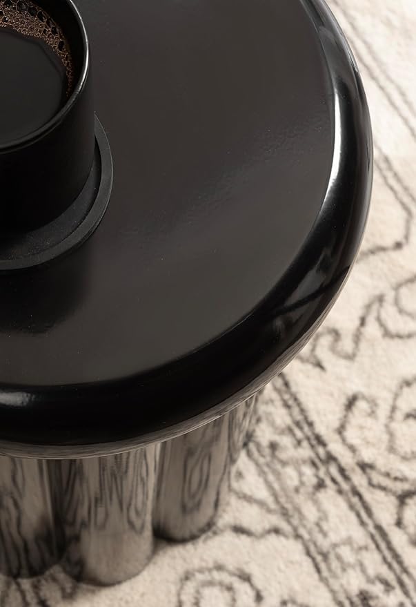 Kate and Laurel Jace Modern Metal Round Side Table, 12 x 12 x 18, Black, Transitional Dorm Living Room Scalloped End Table for Use as Bedroom Nightstand or Outdoor Patio Decor Option