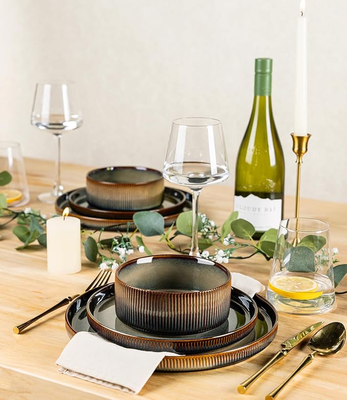 TheTerra Ceramic Dinnerware Sets for 4, 16 Pieces Porcelain Lightweight Plates and Bowls Sets, Scratch Resistant Dish Set, Oven & Microwave & Dishwasher Safe, Coca Mocha