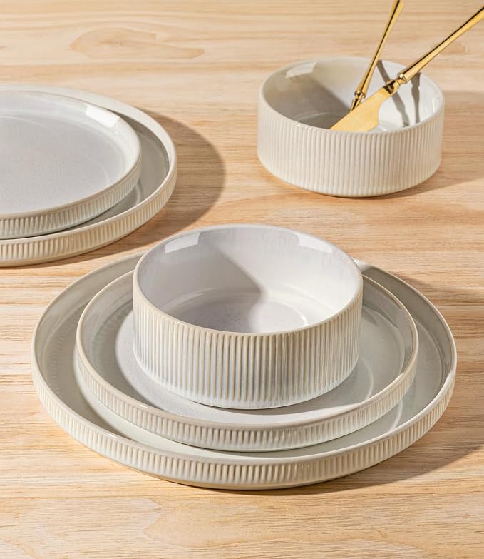 TheTerra Ceramic Dinnerware Sets for 6, 18 Pieces Porcelain Lightweight Plates and Bowls Sets, Scratch Resistant Dish Set, Oven & Microwave & Dishwasher Safe,Reactive White