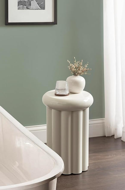 Kate and Laurel Jace Modern Metal Round Side Table, 12 x 12 x 18, Beige, Transitional Dorm Living Room Scalloped End Table for Use as Bedroom Nightstand or Outdoor Patio Decor Option
