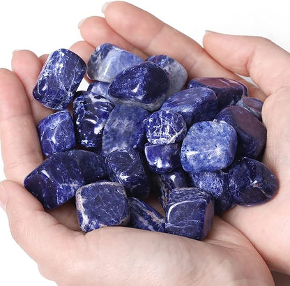 QINJIEJIE Bleu Sodalite Crystals Brazilian Polished Stone 0.6-1" Natural Irregular Stone Tumbled Reiki Healing Crystal for Succulents Plants Vase Filler Decoration Bulk 0.45 LBS