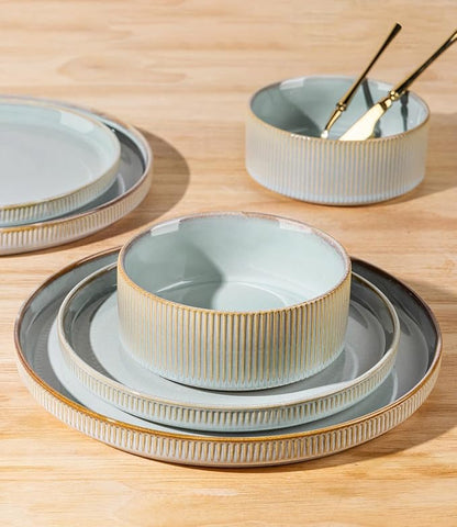 TheTerra Ceramic Dinnerware Sets for 8, 24 Pieces Porcelain Lightweight Plates and Bowls Sets, Scratch Resistant Dish Set, Oven & Microwave & Dishwasher Safe,Mist Blue