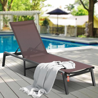 VEVOR Chaise Lounge Chair Outdoor, Aluminum Patio Lounge Chairs with Adjustable 5-Position, Folding Pool Chairs Recliner and Full Flat Tanning Chair for Patio, Beach, Pool, Brown
