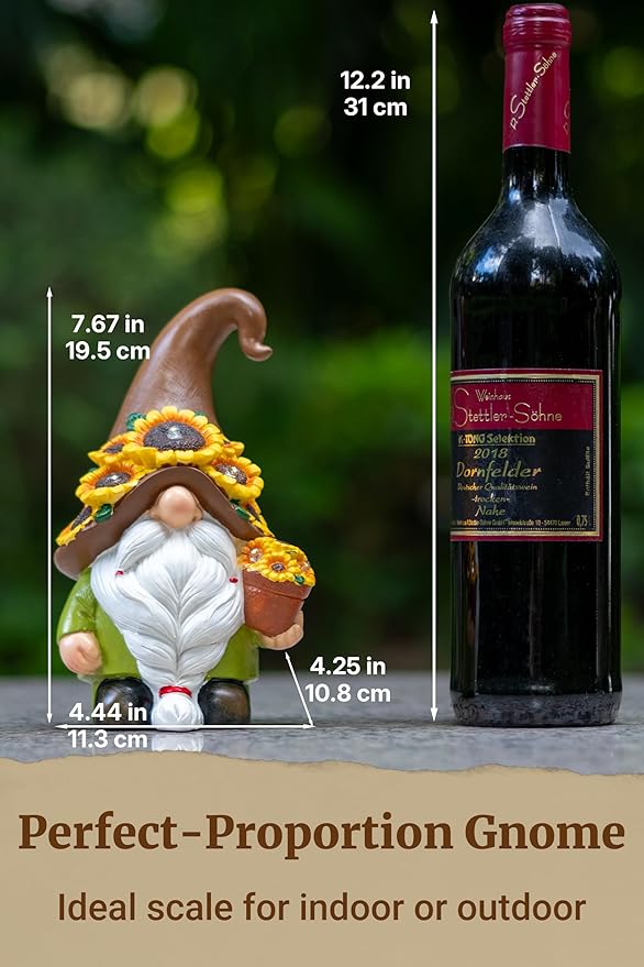 Solar Garden Gnome Statue, 7.67 Inch Resin Gnome Outdoor Decor for Yard, Backyard, Patio, Porch, Lawn; Garden Decor, Gnome Gifts, Birthday Gifts for Grandma Mom Women