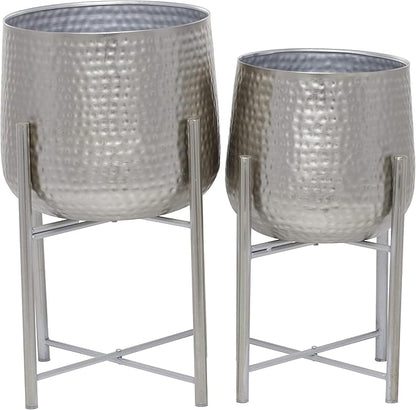 CosmoLiving by Cosmopolitan Metal Indoor Outdoor Planter Hammered Large Planter Pot with Removable Stand, Set of 2 Planters 19", 16"H, Silver