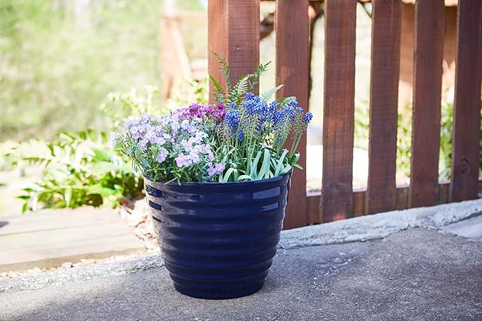 Southern Patio 14" Beehive Resin Indoor Pot Planter, 19.03 qt. Capacity