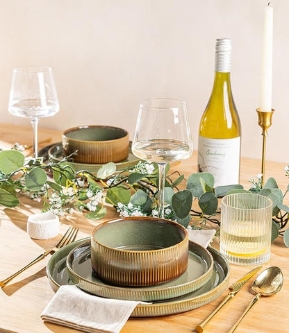 TheTerra Ceramic Dinnerware Sets for 4, 16 Pieces Porcelain Lightweight Plates and Bowls Sets, Scratch Resistant Dish Set, Oven & Microwave & Dishwasher Safe, Sage Umber