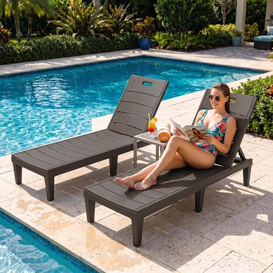 Greesum Outdoor Chaise Lounge Chairs Set of 2 with 5-Position Adjustable Backrest, Waterproof PP Sun Chaise Loungers for Garden Pool Beach Patio Deck Sunbathing, Brown