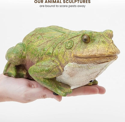 Bits and Pieces - Frog Motion Sensor and Detector Statue - Animal Gardening Gifts - Weather Resistant Garden Decoration Sculpture - 4½" x 8½"