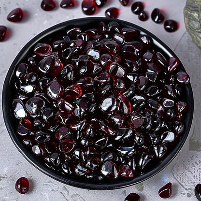 Polished Garnet Crystal Chips 200 Pcs - 0.3" 10 oz Tumbled Stone Chips Crushed Sea Glass Stones Healing Reiki Crystal Jewelry Making Home Decoration