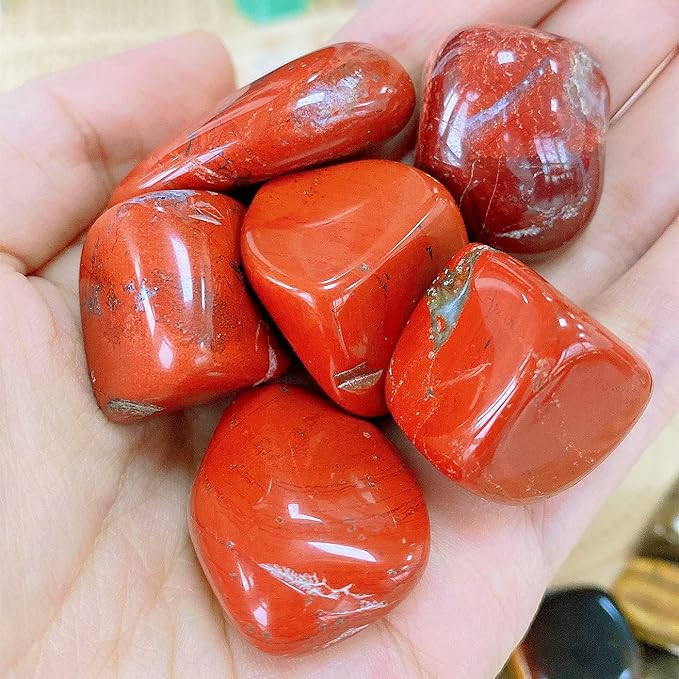 QINJIEJIE Crystals Red Jasper Brazilian Polished Stone 0.6-1" Natural Irregular Stone Tumbled Reiki Healing Crystal for Succulents Plants Vase Filler Decoration Bulk 0.45 LB (1000+ Carats)