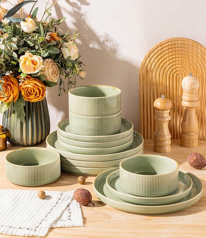 TheTerra Ceramic Dinnerware Sets for 4, 12 Pieces Porcelain Lightweight Plates and Bowls Sets, Scratch Resistant Dish Set, Oven & Microwave & Dishwasher Safe, Duck Egg Green