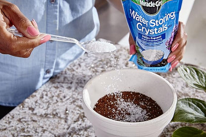Miracle-Gro Water Storing Crystals, Helps Prevent Over and Underwatering in Outdoor and Indoor Plants, 12 oz.