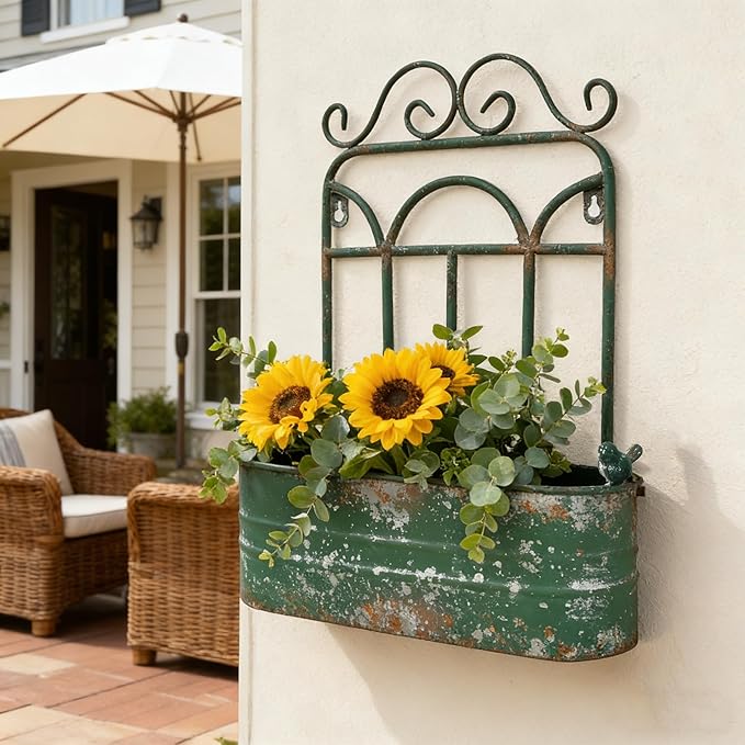 Rustic Metal Wall Planter Country Garden Wall Hanging Mount Vase Pocket Outdoor Vintage Hanging Pot Farmhouse Wall Decor for Plants Flowers (Green)