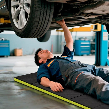 Foldable EVA Utility Mat with Handle, Heavy Duty Mechanic Mat for Kneeling, Workouts, Garages, Gardening, Camping, Picnics, Outdoor Adventures and Home Gyms, Green