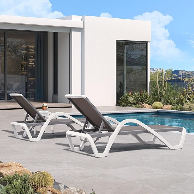 PURPLE LEAF Patio Chaise Lounge Chair Set of 3 Outside Aluminum Plastic Stackable Tanning Chairs with Armrests and Side Table for Pool Sunbathing Beach Deck Outdoor Lounger, Taupe