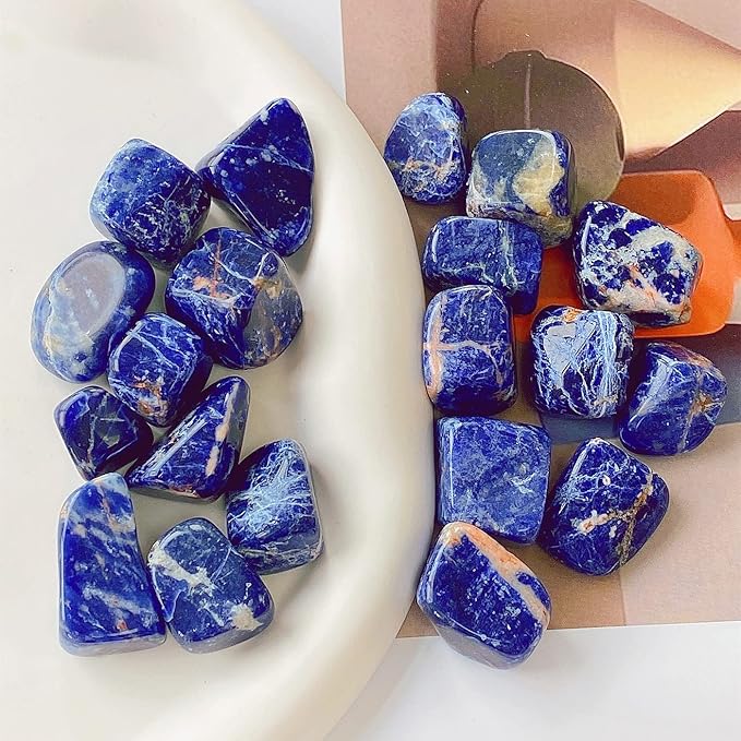 QINJIEJIE 0.9 LBS Blue Sodalite Polished Stones Tumbled Crystals Bulk Gemstones 0.6-1" Irregular Stone Rocks Natural Reiki Healing Crystal for Plants Vase Filler Home Decor Meditation Gifts