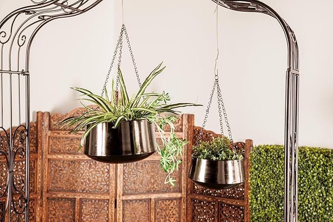 Deco 79 Metal Indoor Outdoor Wall Planter Indoor Outdoor Hanging Dome Hanging Planter with Chain, Set of 2 Plant Hanger 5", 7"H, Black