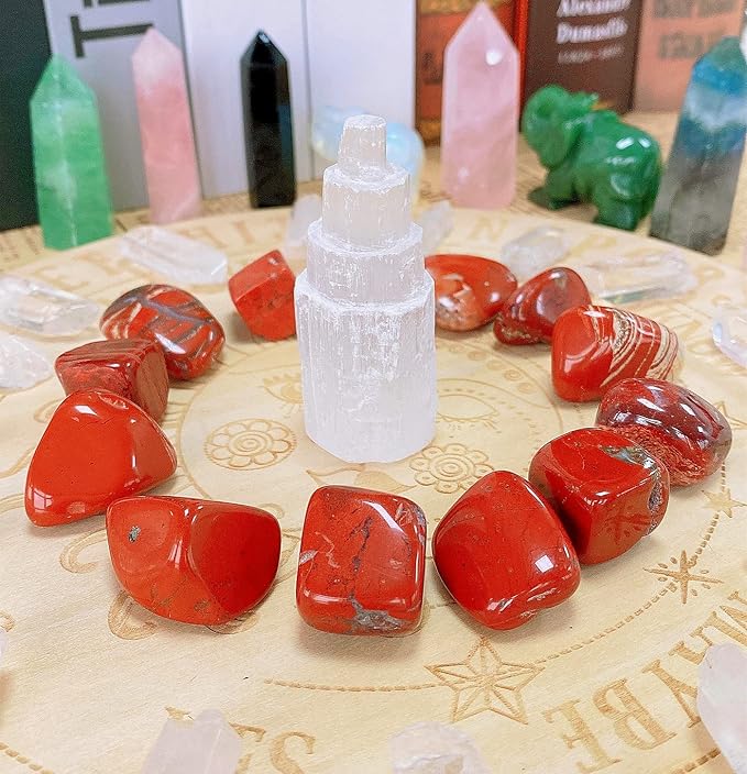 QINJIEJIE 0.9 LBS Red Jasper Polished Stones Tumbled Crystals Bulk Gemstones 0.6-1" Irregular Quartz Stone Rocks Natural Reiki Healing Crystal for Plants Vase Filler Home Decor Meditation Gifts