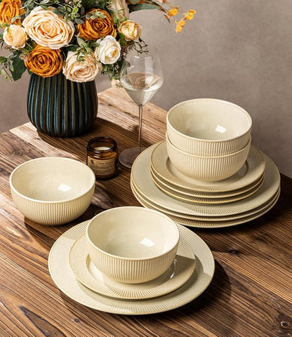 TheTerra Ceramic Dinnerware Set for 6, 18-Piece Plates and Bowls Set | Lightweight Porcelain Dish Set, Scratch Resistant, Oven & Microwave & Dishwasher Safe, Cream Latte