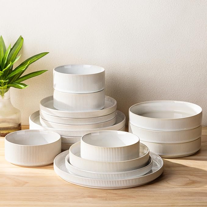 TheTerra Ceramic Dinnerware Sets for 4, 16 Pieces Porcelain Lightweight Plates and Bowls Sets, Scratch Resistant Dish Set, Oven & Microwave & Dishwasher Safe,Reactive White