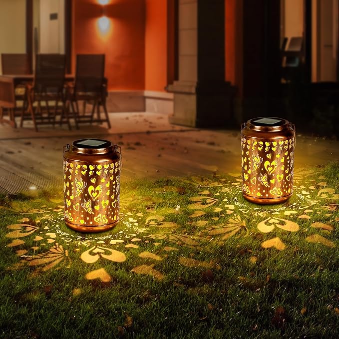 Solar Lanterns Outdoor, Love Mom Lantern Garden Decor Waterproof Decor Light Hanging Solar Lights Yard Decor, Christmas Gifts, Gifts for Women, Gifts for Mom, Gifts for Grandma