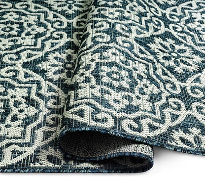 Nicole Miller New York Patio Country Danica Transitional Geometric Indoor/Outdoor Area Rug, Blue/White, 5'2"x7'2"
