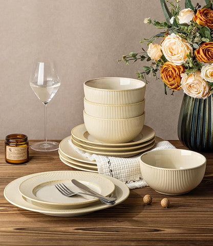 TheTerra Ceramic Dinnerware Set for 6, 18-Piece Plates and Bowls Set | Lightweight Porcelain Dish Set, Scratch Resistant, Oven & Microwave & Dishwasher Safe, Cream Latte