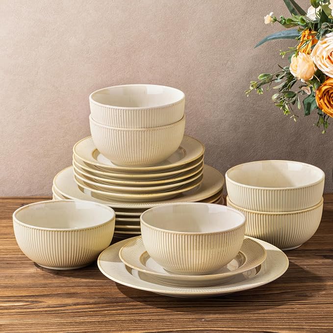 TheTerra Ceramic Dinnerware Set for 6, 18-Piece Plates and Bowls Set | Lightweight Porcelain Dish Set, Scratch Resistant, Oven & Microwave & Dishwasher Safe, Cream Latte