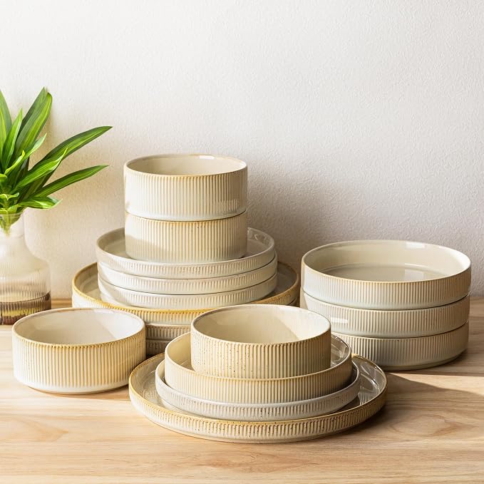 TheTerra Ceramic Dinnerware Set for 4, 16-Piece Plates and Bowls Set | Lightweight Porcelain Dish Set, Scratch Resistant, Oven & Microwave & Dishwasher Safe, Cappuccino