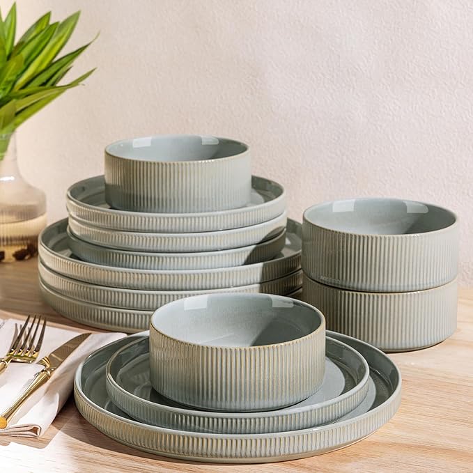TheTerra Ceramic Dinnerware Set for 4, 12-Piece Plates and Bowls Set | Lightweight Porcelain Dish Set, Scratch Resistant, Oven & Microwave & Dishwasher Safe, Desert Sage