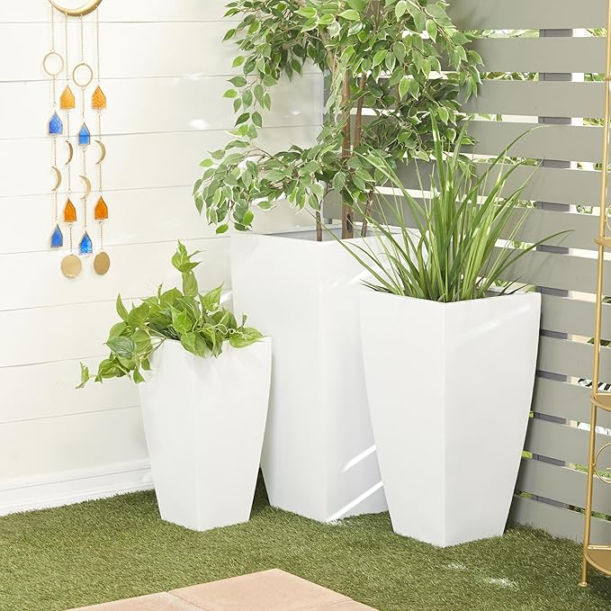 Deco 79 Metal Indoor Outdoor Planter Light Weight Large Planter Pot with Tapered Base and Fluted Design, Set of 3 Planters 30", 25", 20"H, White