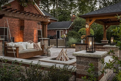 Hinkley Republic Medium Pier Mount Outdoor Lantern 12V - Coastal Elements, Estate Series, 1-Light, Clear Seedy Glass, Composite Material, LV Bulb Included - Black Finish