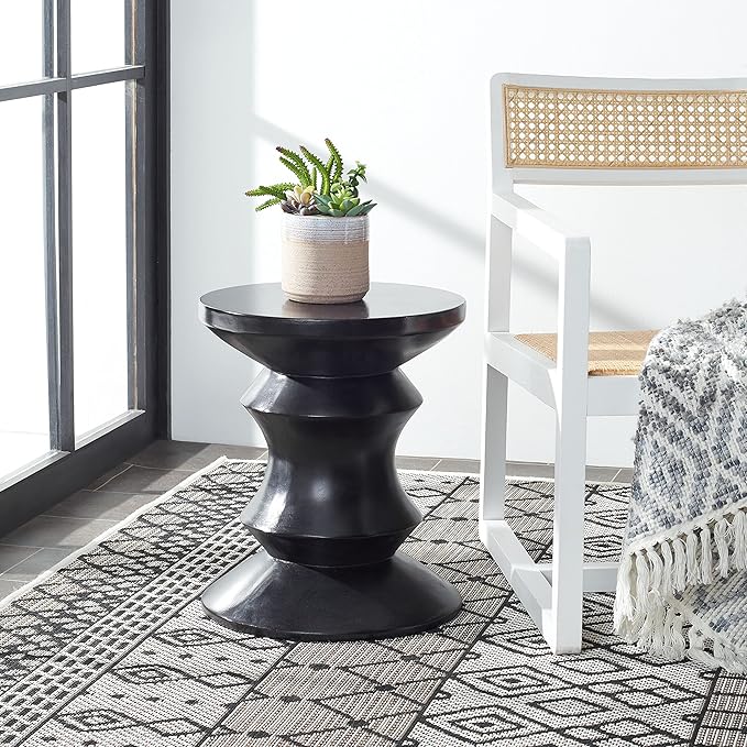 SAFAVIEH Outdoor Collection Katara Modern Black Concrete Accent Table (Fully Assembled) VNN1034C