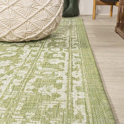 JONATHAN Y Boho Medallion Indoor Outdoor Area Rug 9X12 Green/Cream, Malta Textured Weave for Backyard, Patio, Porch, Easy-Cleaning, High Traffic, Pet-Friendly, Non-Shedding (SMB104D-9)