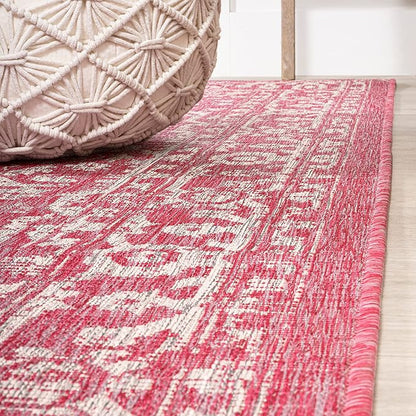 JONATHAN Y Boho Medallion Indoor Outdoor Runner Rug 2X8 Fuchsia/Light Gray, Malta Textured Weave for Backyard, Patio, Porch, Easy-Cleaning, High Traffic, Pet-Friendly, Non-Shedding (SMB104E-28)