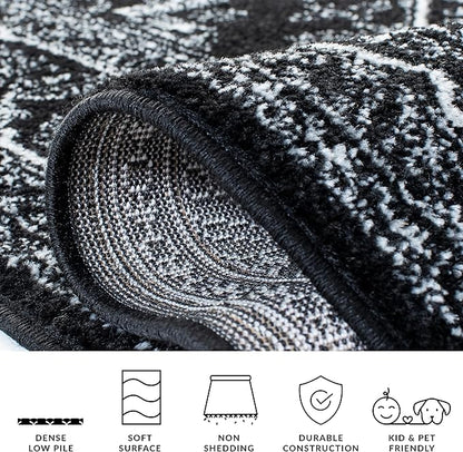 SAFAVIEH Adirondack Collection Runner Rug - 2'6" x 8', Black & Ivory, Oriental Medallion Design, Non-Shedding & Easy Care, Ideal for High Traffic Areas in Living Room, Bedroom (ADR108Z)